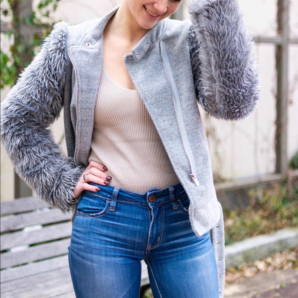 1 LEFT! Faux Fur Sleeve Jacket - Picture 3 of 7